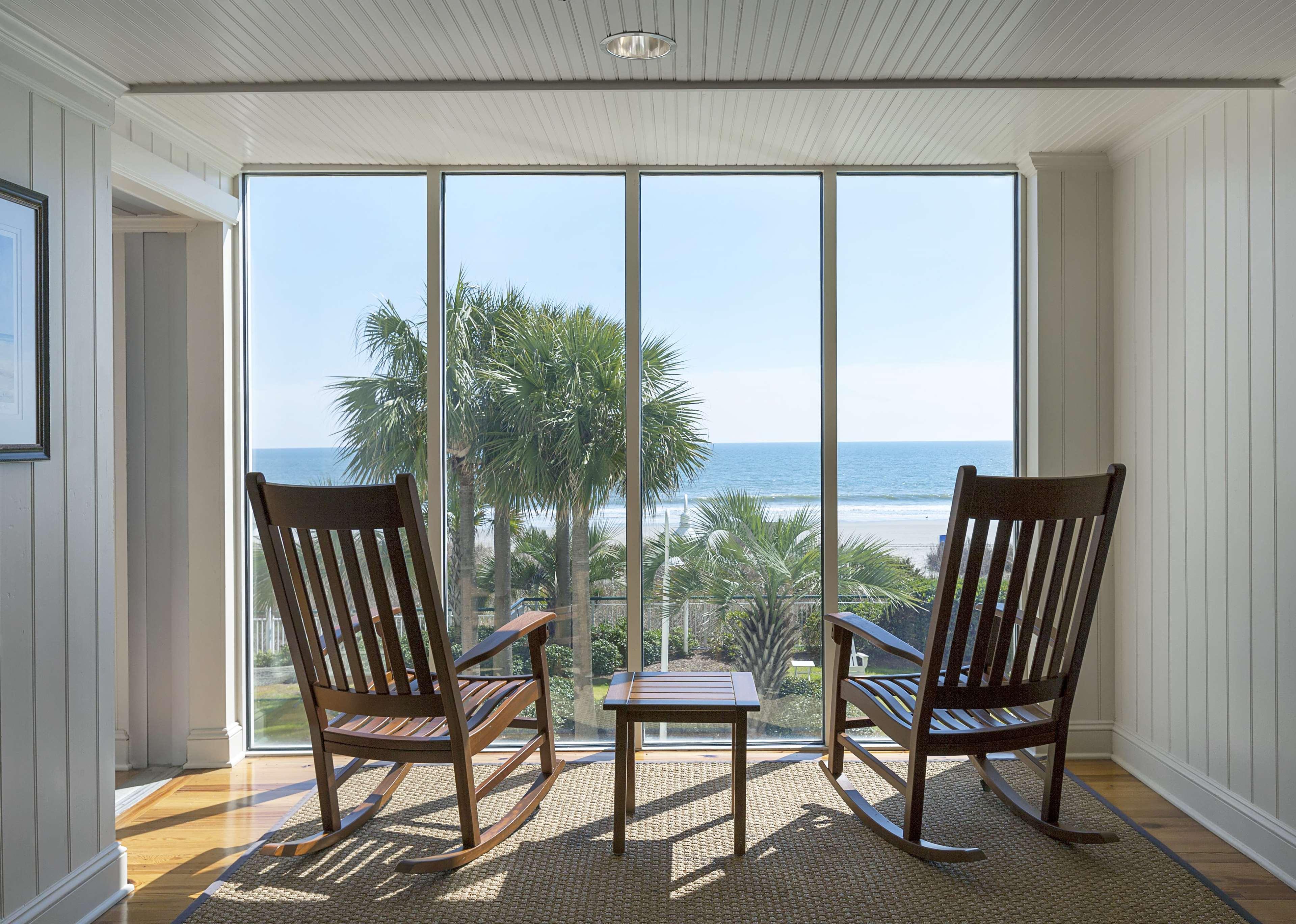 Hampton Inn & Suites Myrtle Beach Oceanfront Exterior photo